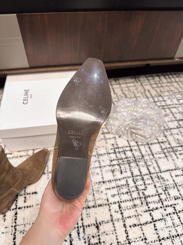 Ботинки женские фото 9