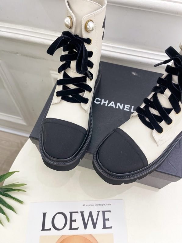 Ботинки женские фото 9