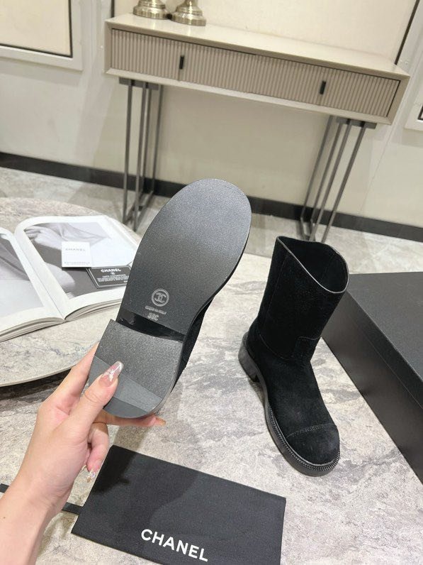 Ботинки женские фото 9