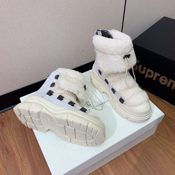 Ботинки женские фото 9