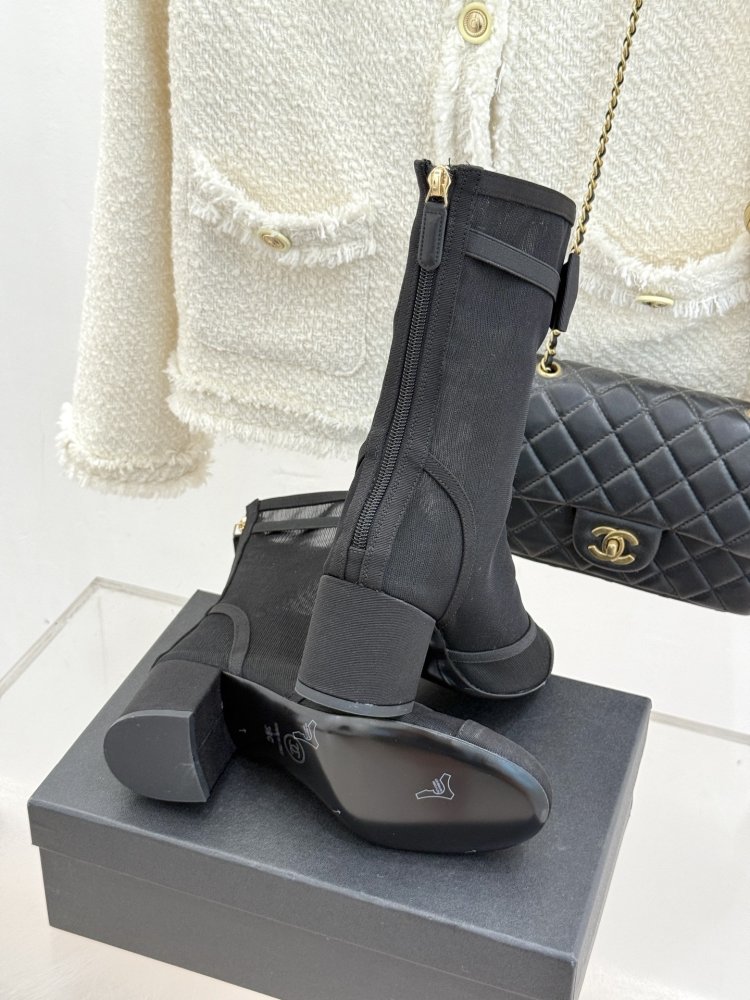 Boots women's фото 9