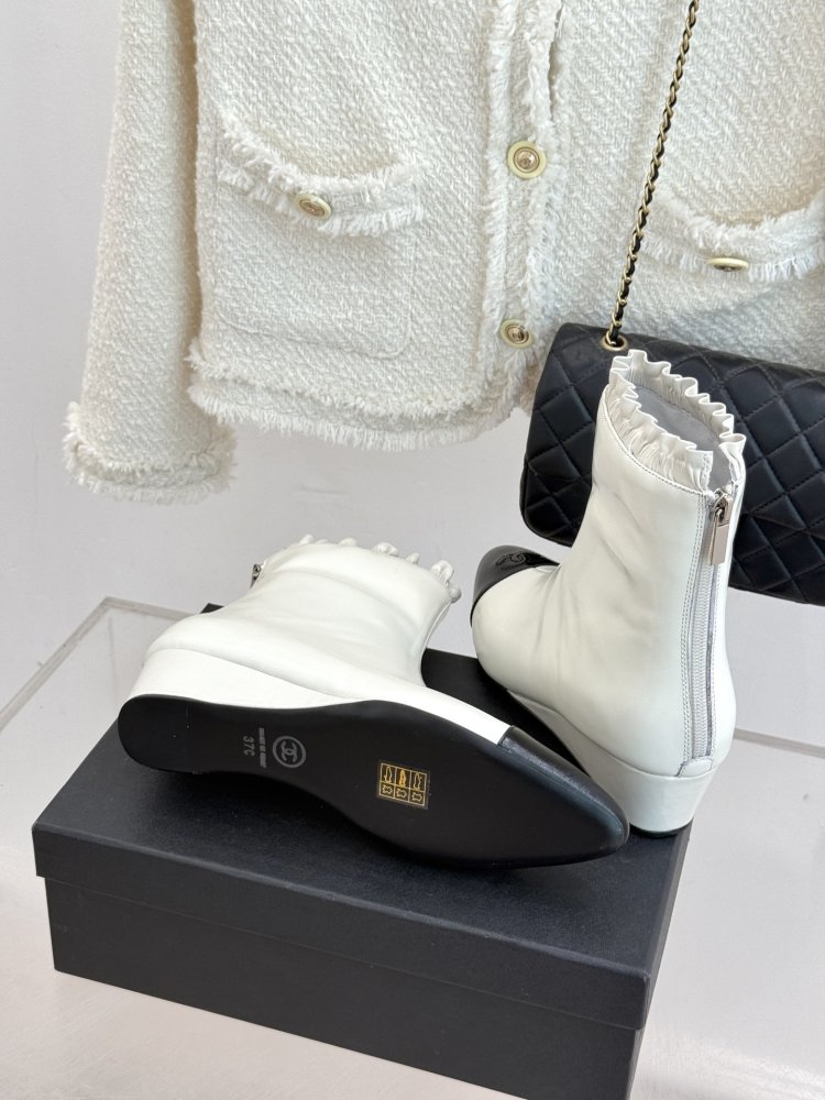 Ботинки женские фото 9