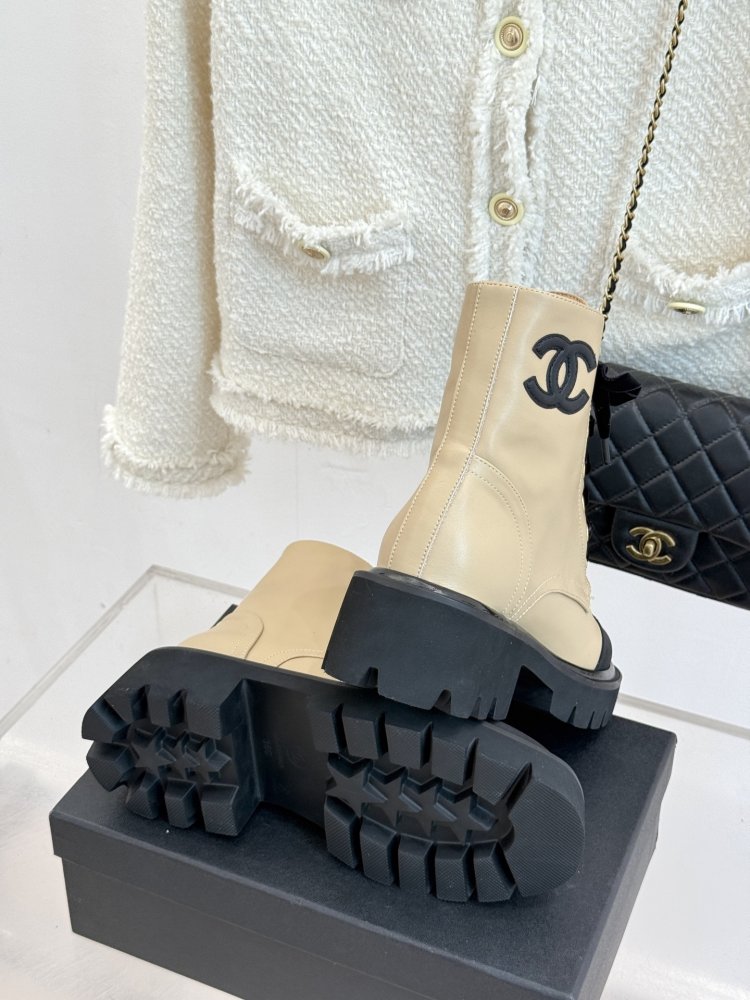 Ботинки женские фото 9