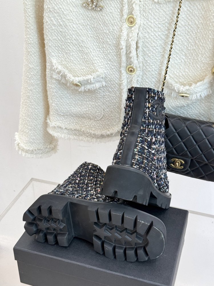 Ботинки женские фото 9