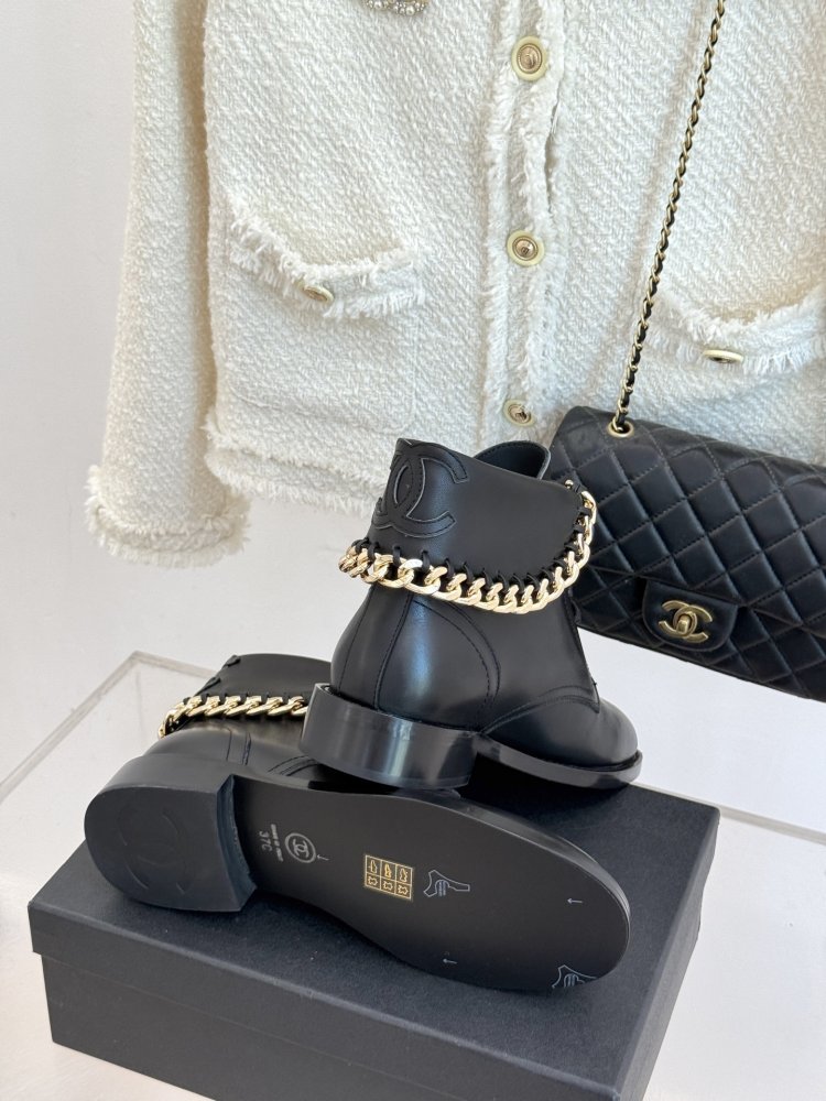 Ботинки женские фото 9