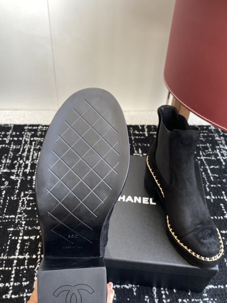 Ботинки женские фото 9