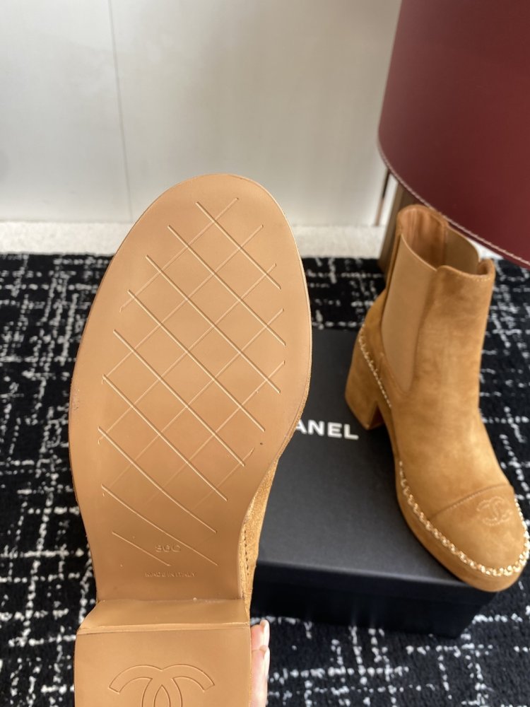 Ботинки женские фото 9