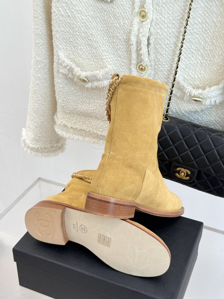 Ботинки женские фото 9