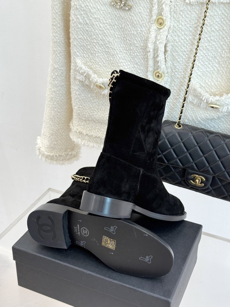 Ботинки женские фото 9