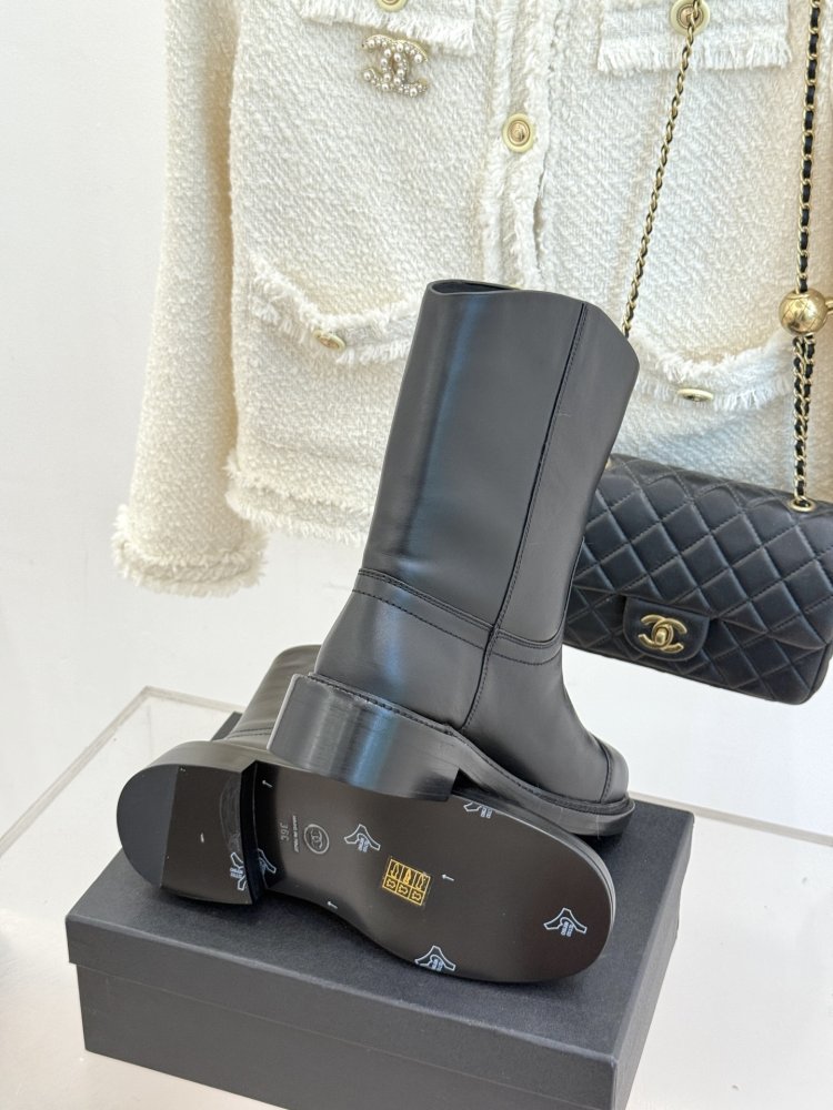 Ботинки женские фото 9