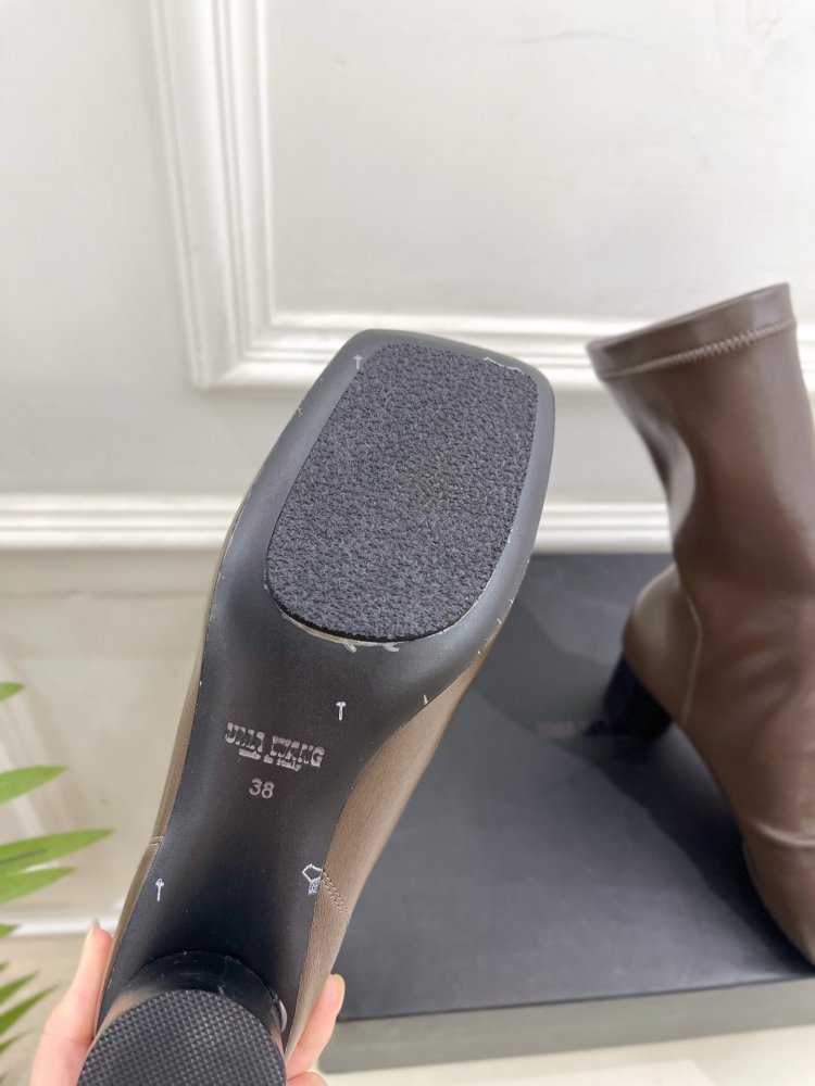 Ботинки женские фото 9