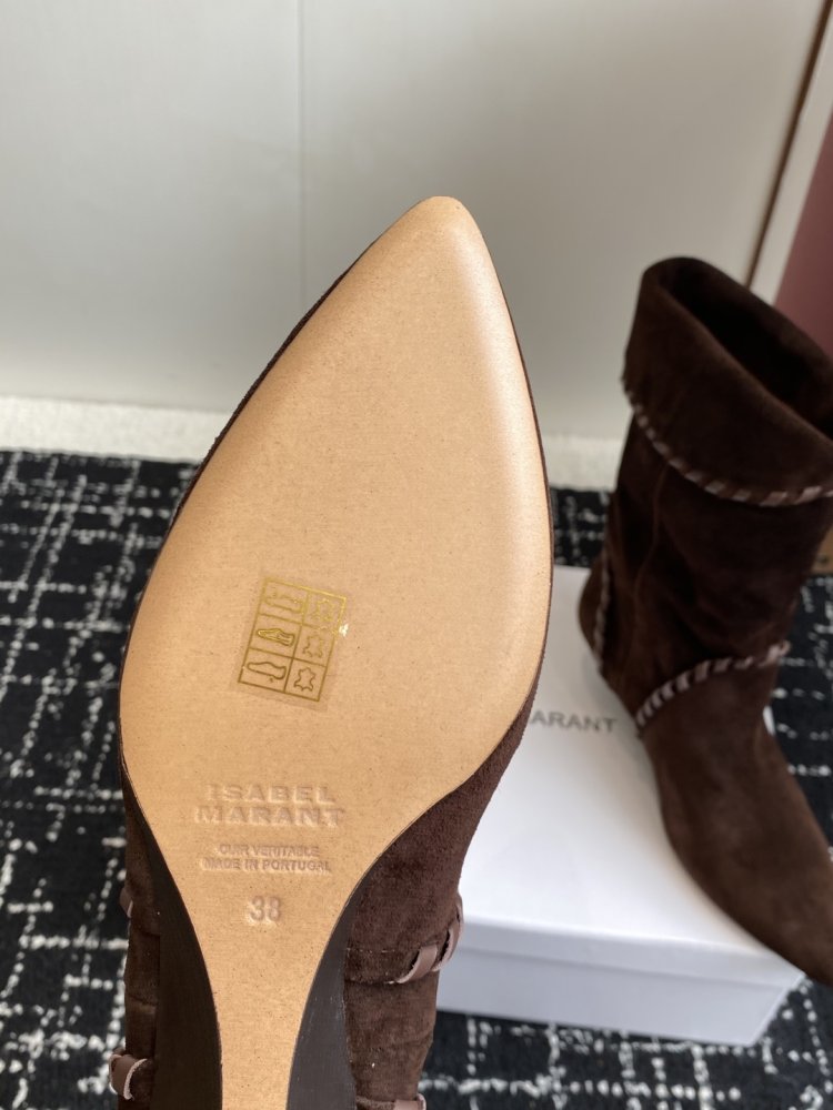 Ботинки женские фото 9