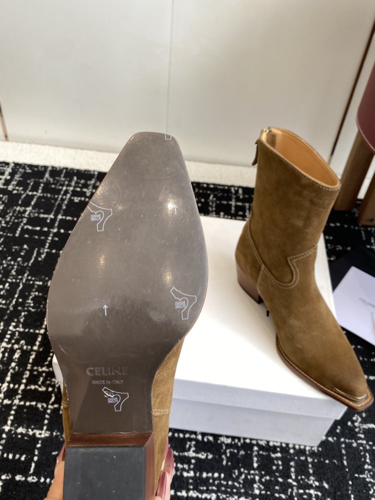 Ботинки женские фото 9