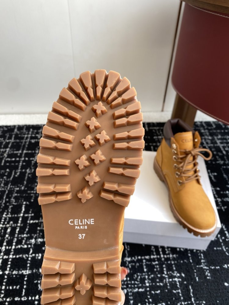 Ботинки женские фото 9