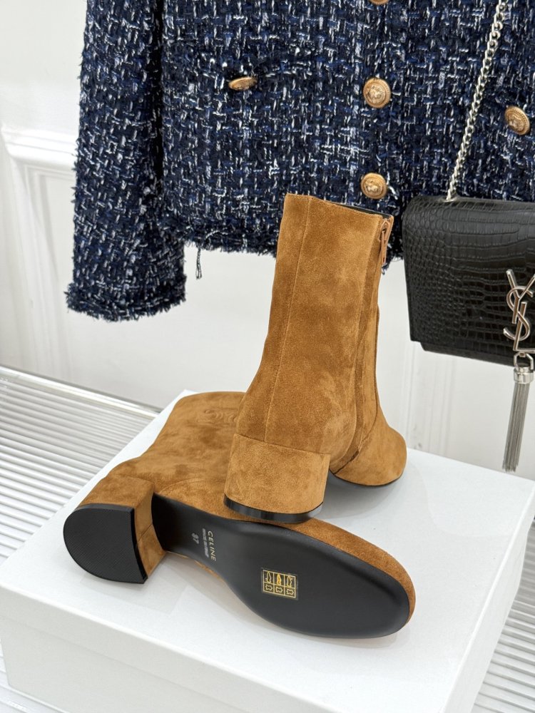 Ботинки женские фото 9