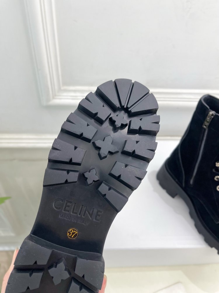 Ботинки женские фото 9