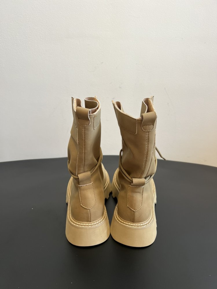 Ботинки женские фото 9