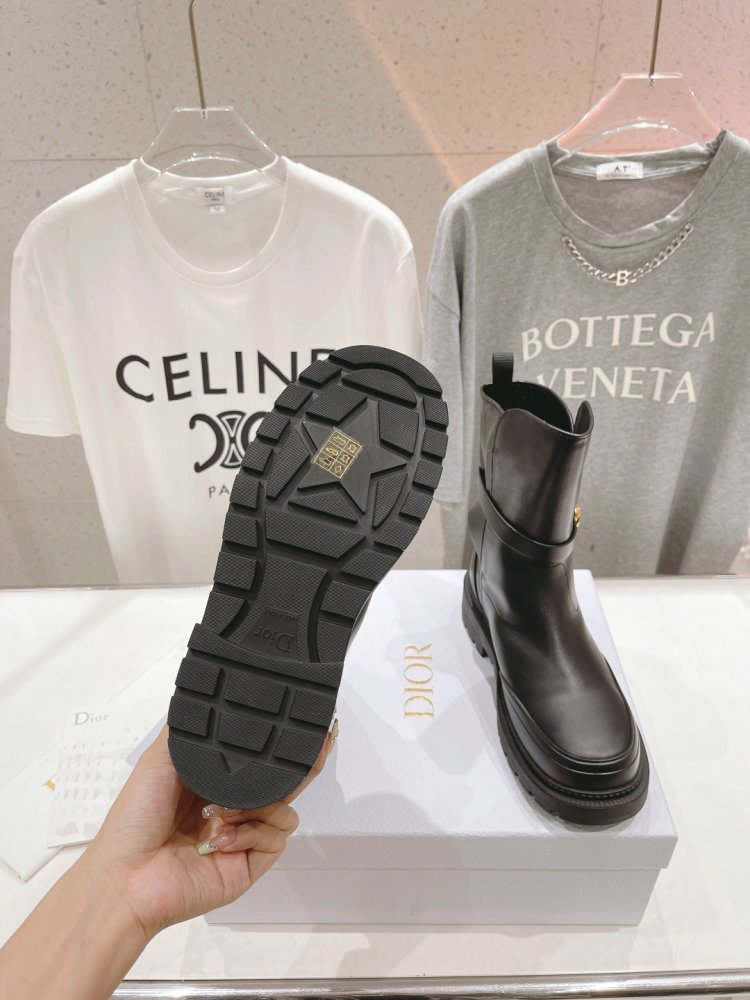 Ботинки женские фото 9