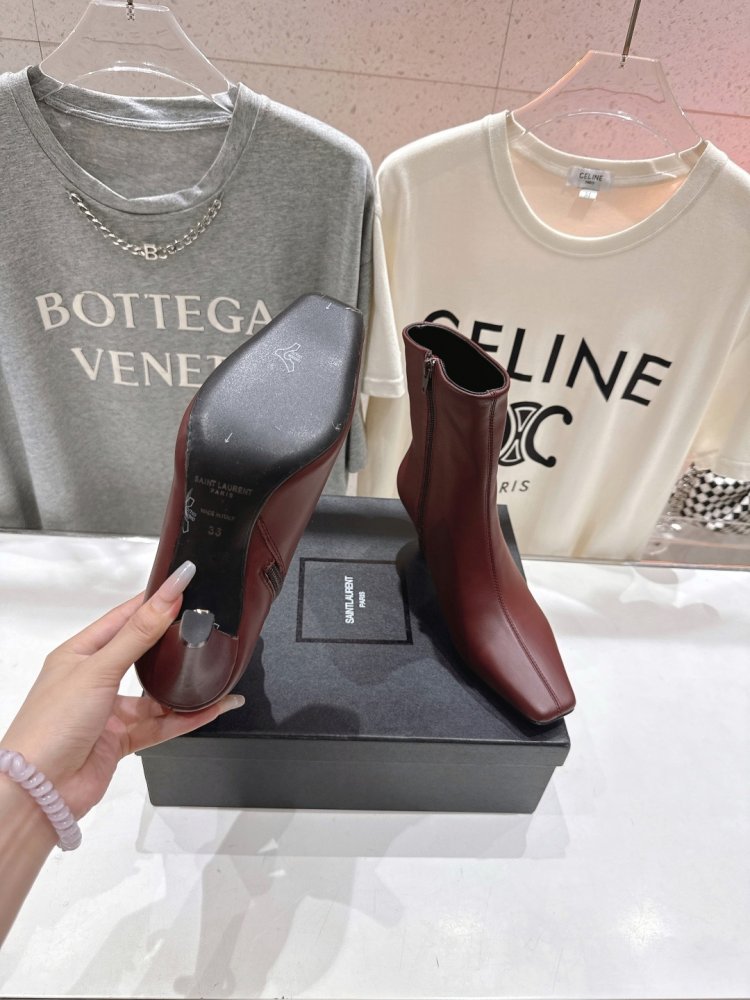 Ботинки женские фото 9