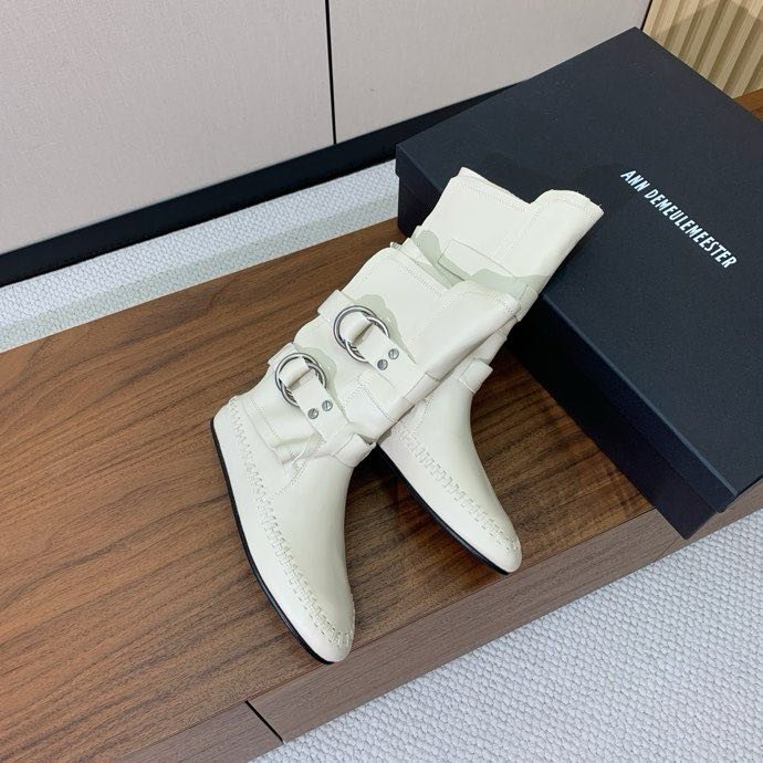 Boots women's фото 9