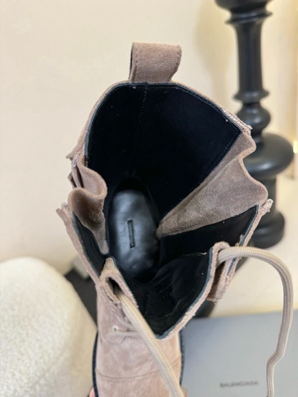 Boots women's фото 9