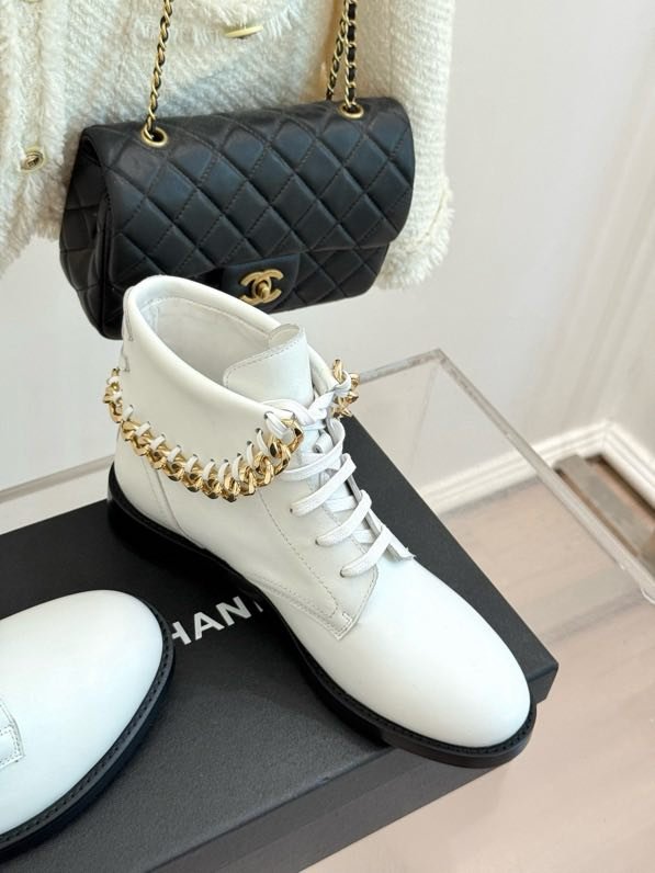 Ботинки женские фото 9