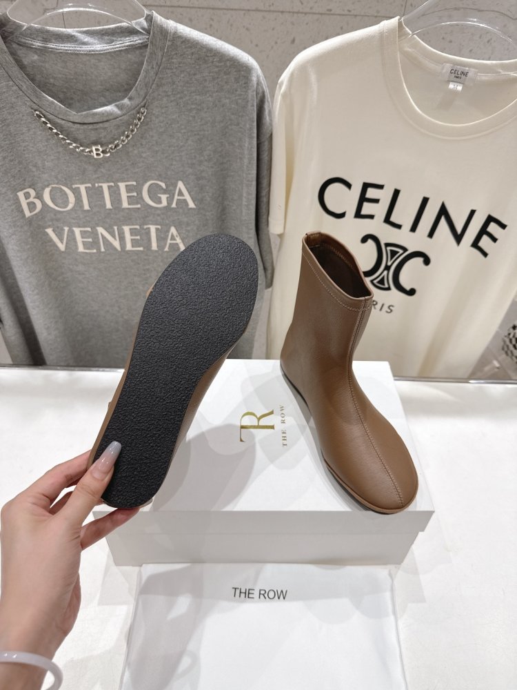 Ботинки женские фото 9