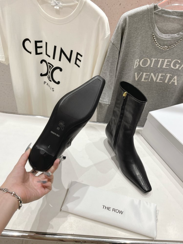 Ботинки женские фото 9