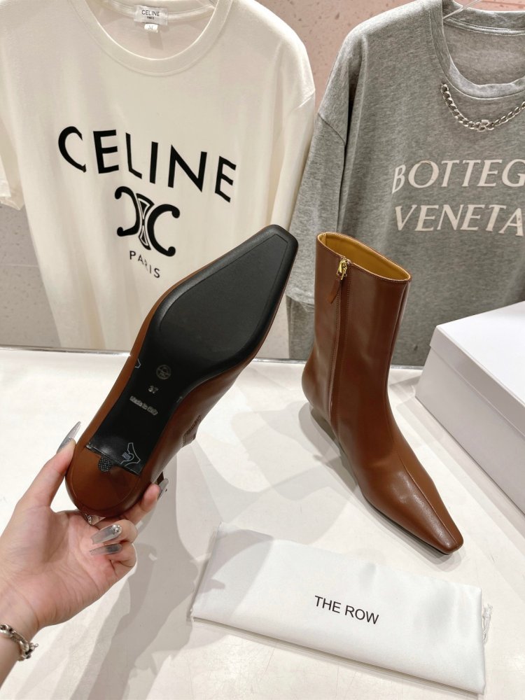 Ботинки женские фото 9