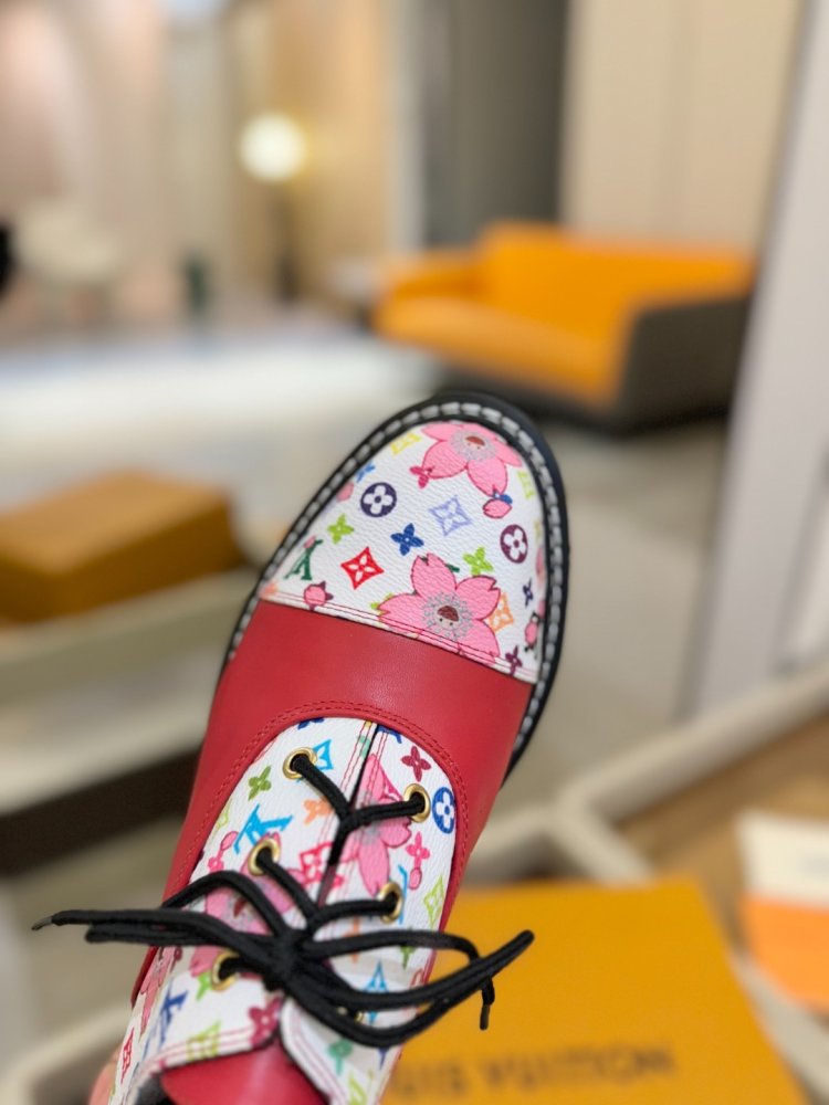 Boots women's фото 9