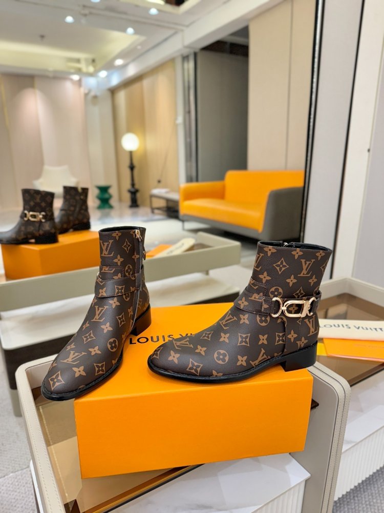 Черевики жіночі фото 9