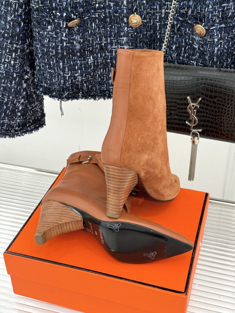 Ботинки женские фото 9