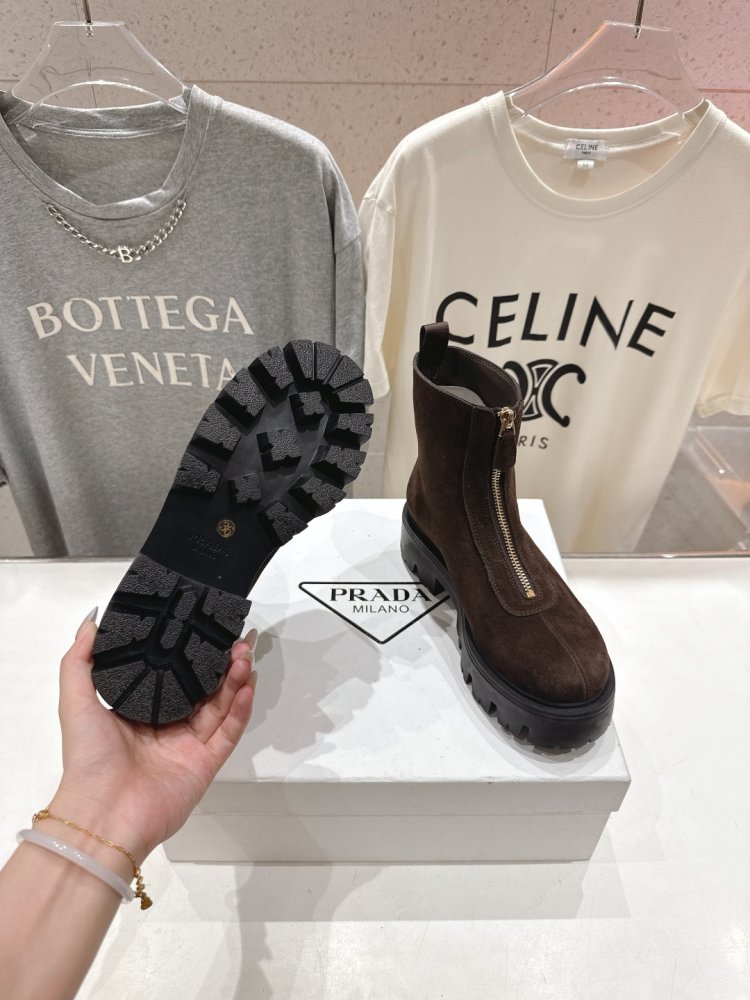 Ботинки женские фото 9