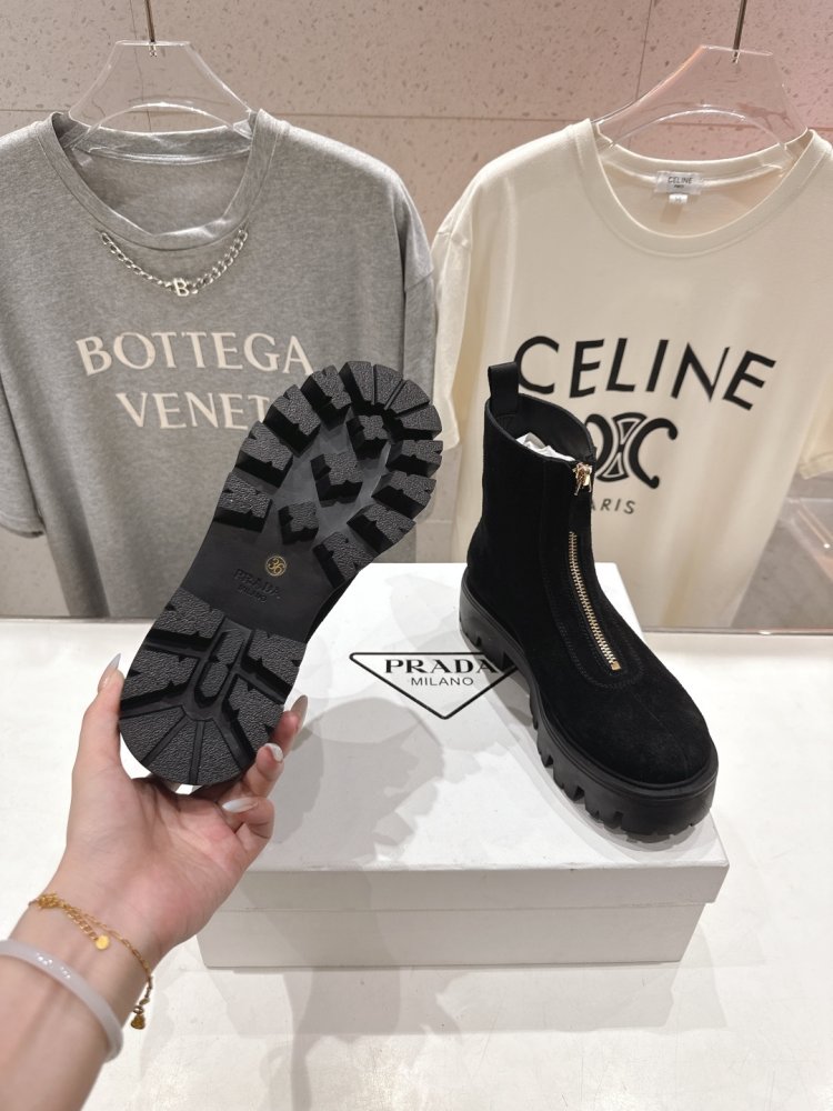 Ботинки женские фото 9