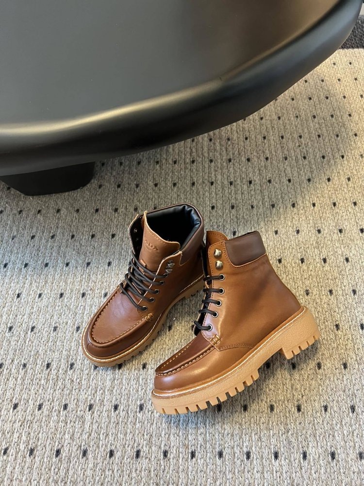 Ботинки женские фото 9