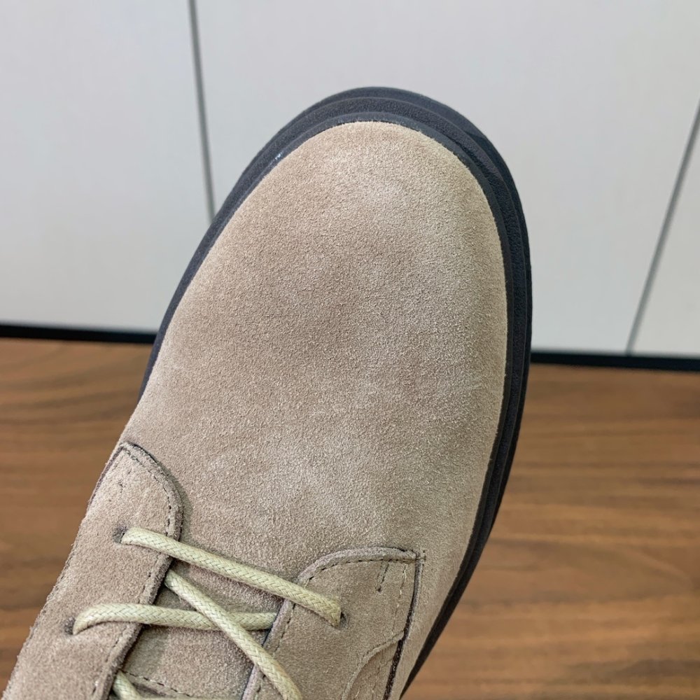 Ботинки женские фото 9