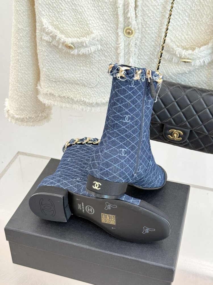 Ботинки женские фото 9