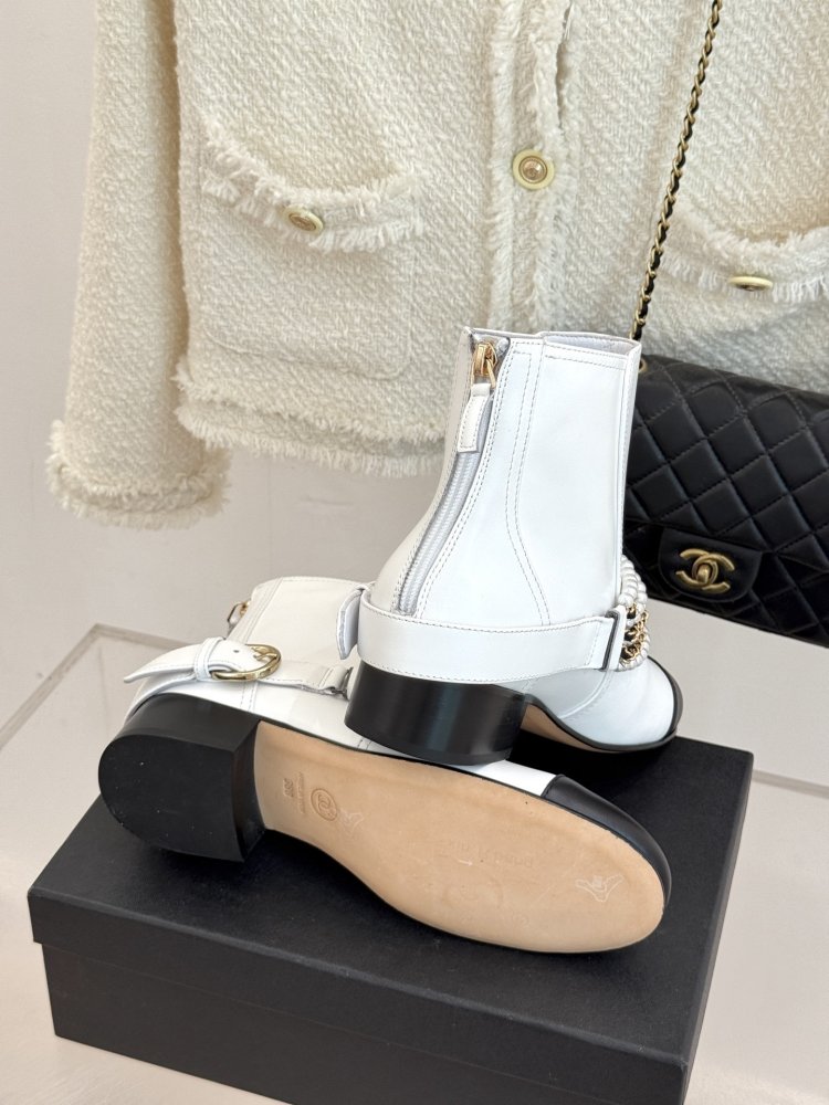 Ботинки женские фото 9