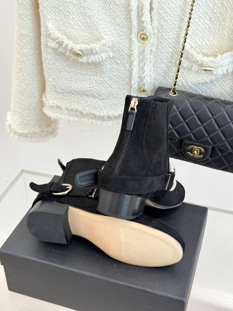 Ботинки женские фото 9