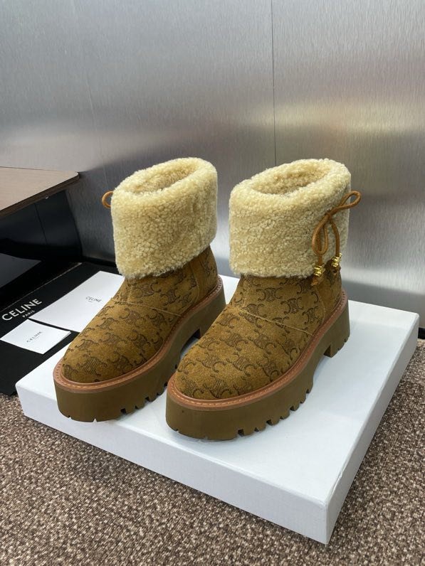 Ботинки женские фото 9