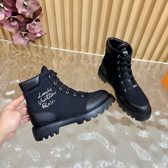 Ботинки женские фото 9