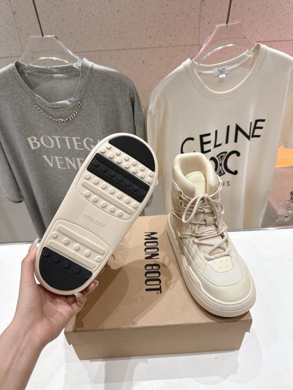 Boots women's фото 9