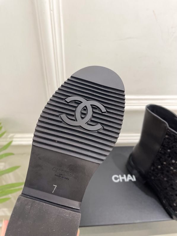 Ботинки женские фото 9