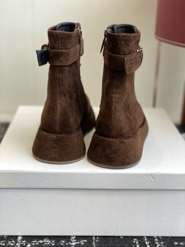 Ботинки женские фото 9