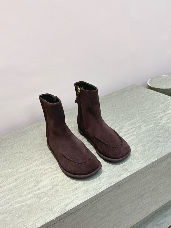 Ботинки женские фото 9