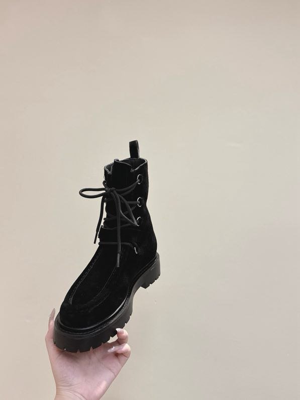 Ботинки женские фото 9