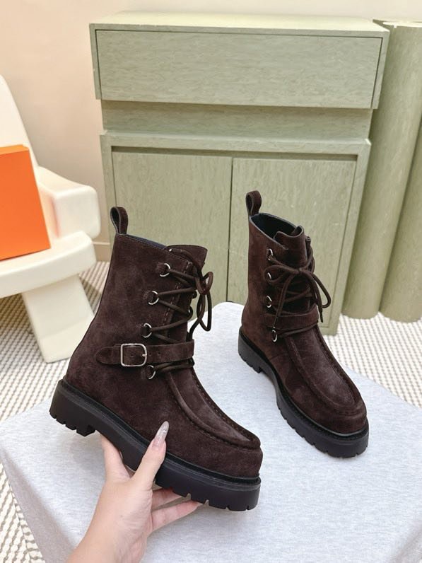 Ботинки женские фото 9