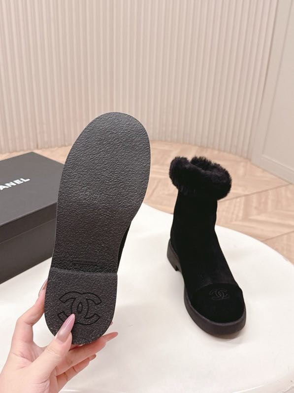 Ботинки женские фото 9