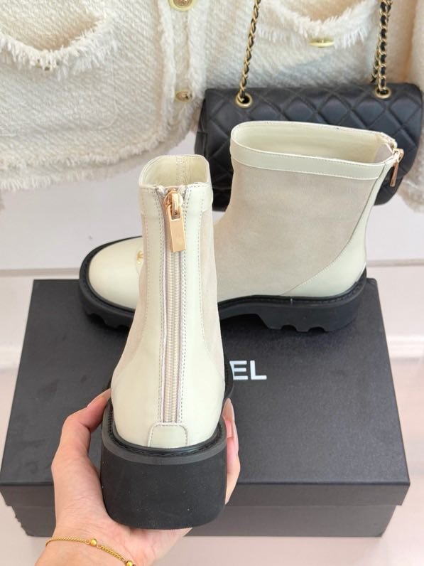 Ботинки женские фото 9