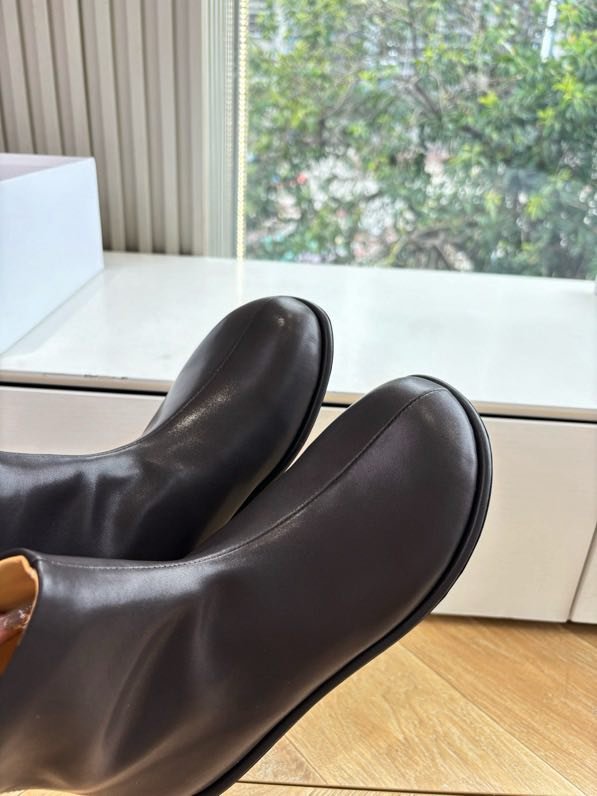 Ботинки женские фото 9